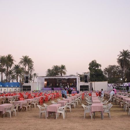 Dariya Darshan Hotel Daman Exterior foto