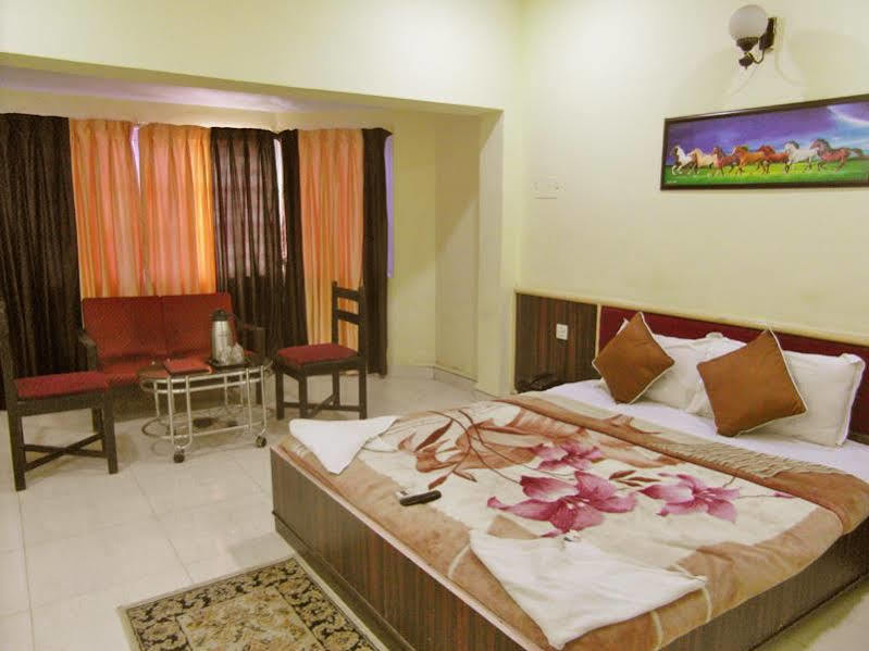 Dariya Darshan Hotel Daman Exterior foto